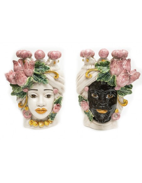 Coppia teste di moro con tulipani rosa in ceramica di Caltagirone re e regina bianca e nero